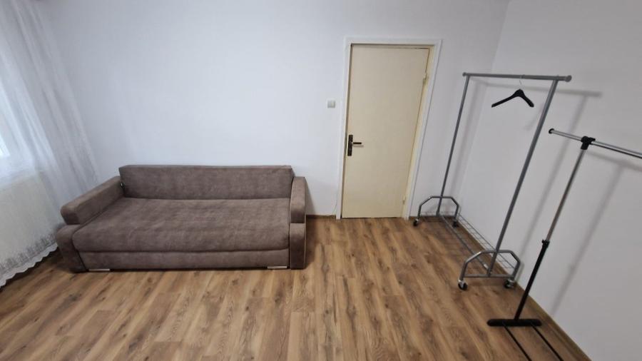Apartament cu 2 camere semidecomandat, mobilat în Tătărași