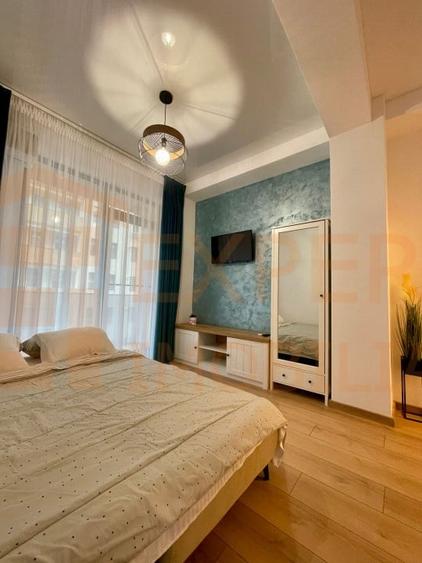 Apartament cu 3 camere semidecomandat, mobilat în Mamaia-Sat