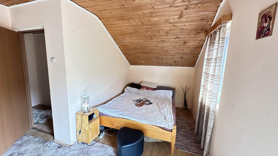 Casă cu 4 camere cu Teren 300 Mp în Fântânele