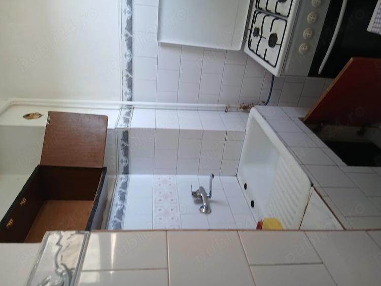 Apartament cu 2 camere decomandat în Trivale