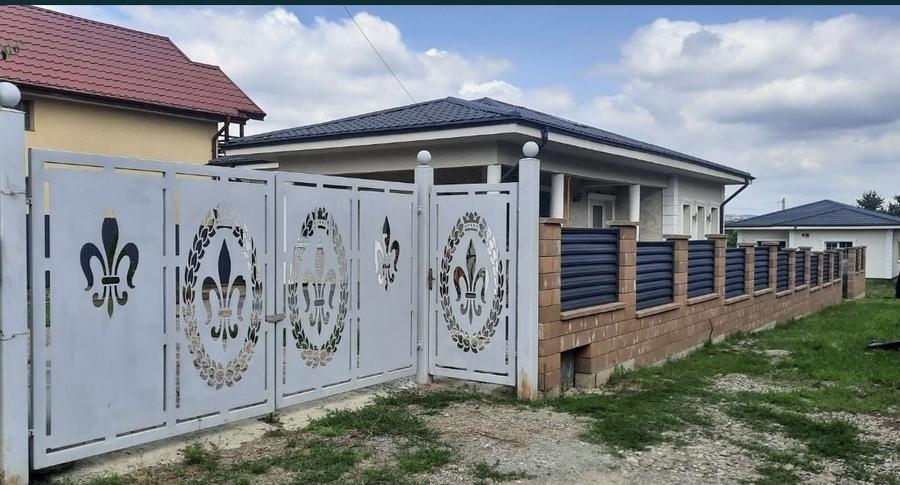 Casă cu 4 camere cu Teren 459 Mp în Lunca Cetățuii