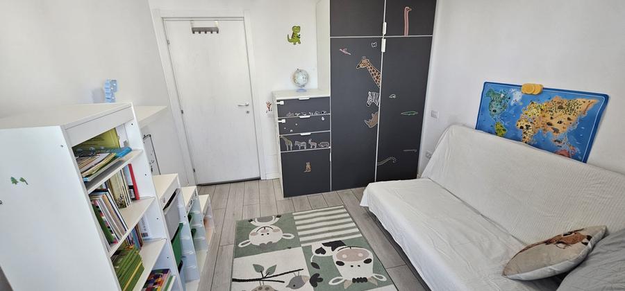 Apartament cu 3 camere decomandat, mobilat în Theodor Pallady