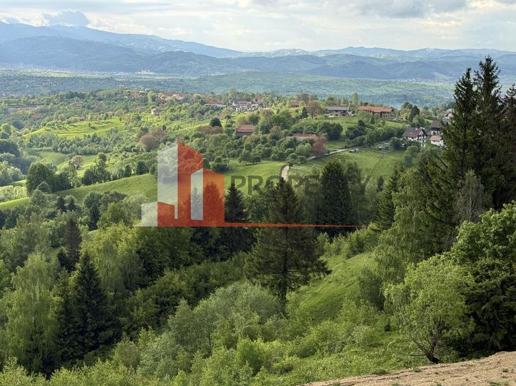 Teren Construcții intravilan de 2799 mp, în Bran