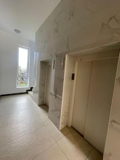 Apartament cu 2 camere semidecomandat în Roșu