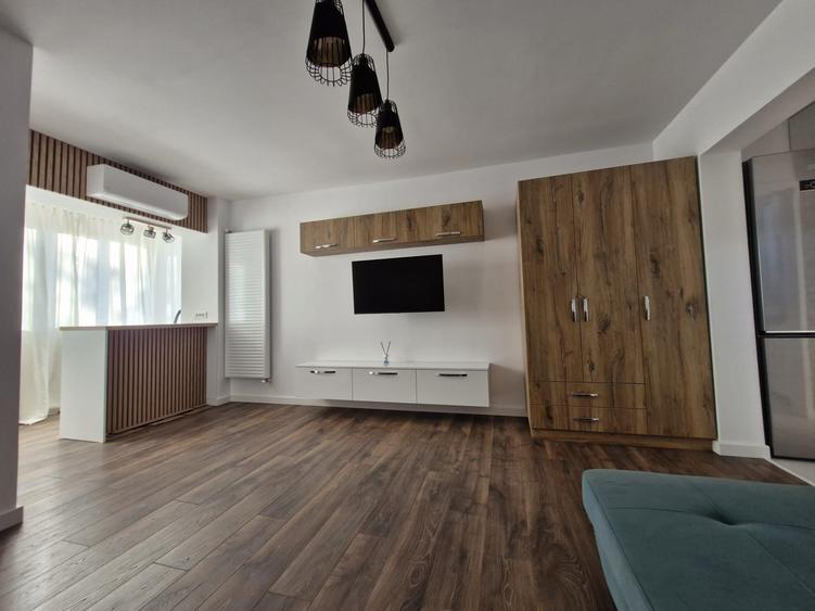 Garsonieră decomandată în Lucrețiu Pătrășcanu