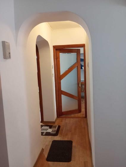 Apartament cu 2 camere decomandat în Sfântu Ilie