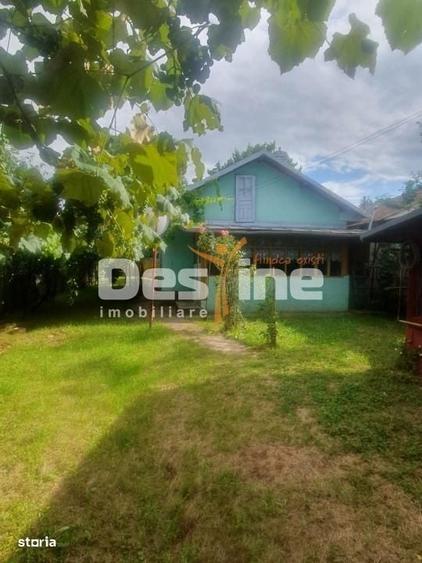 Casă cu 4 camere cu Teren 1280 Mp în Central