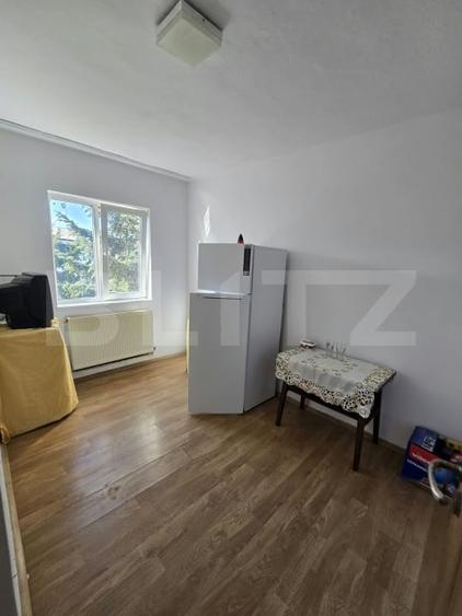 Apartament cu 3 camere decomandat, mobilat în Micro 9