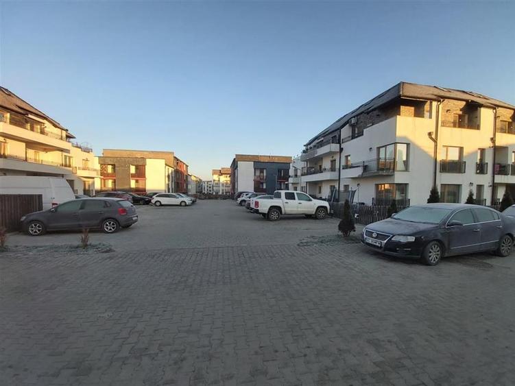 Apartament cu 3 camere decomandat, mobilat în Arhitecților - Calea Cisnădiei