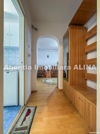 Apartament cu 3 camere decomandat în Progresul