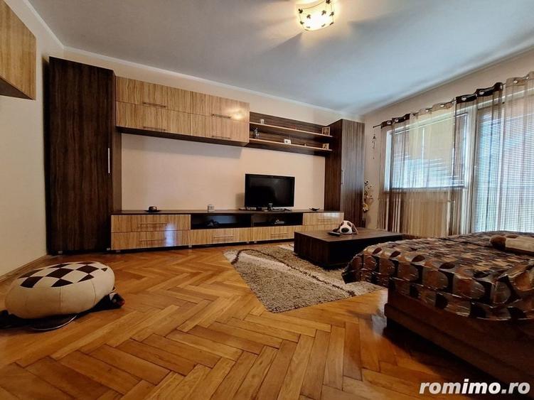 Apartament cu 2 camere decomandat în Dâmbovița