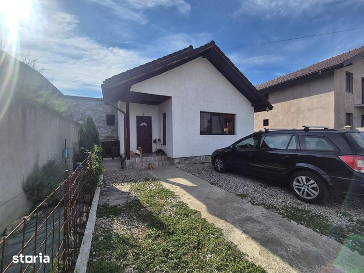 Casă cu 3 camere cu Teren 331 Mp în Central