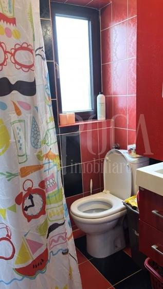 Duplex cu 5 camere cu Canalizare în Florești