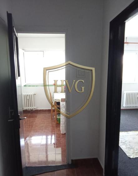 Apartament cu 2 camere semidecomandat, mobilat în Titan