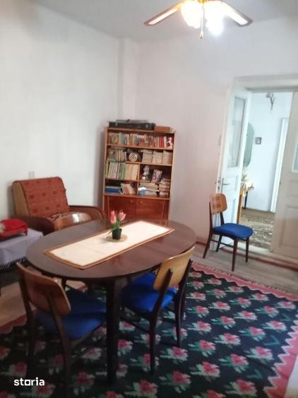Casa de vanzare3 dormitoare, 2 livinguri,ideala si pentru spatiu co - 3
