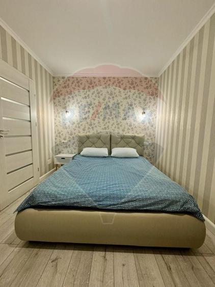 Apartament cu 2 camere decomandat în Sopor