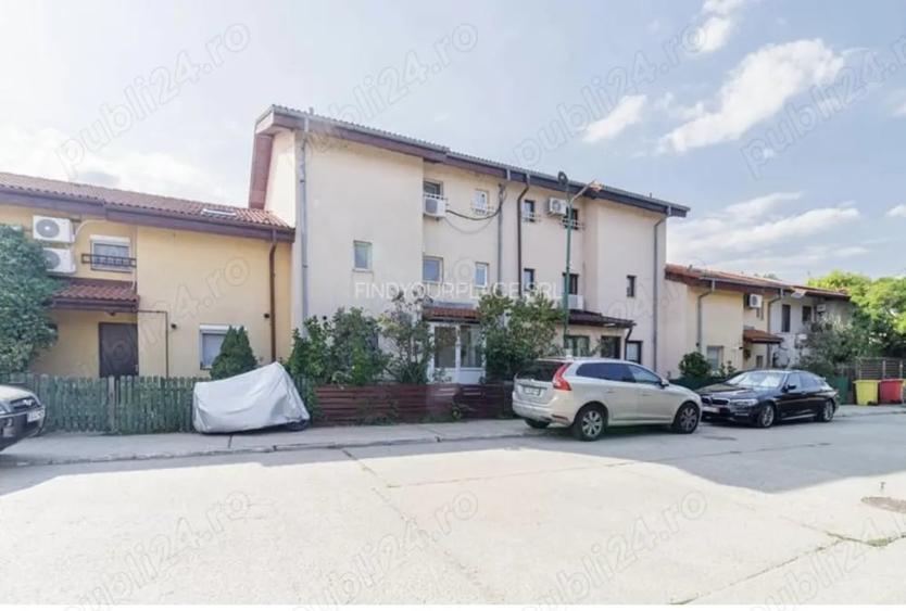 Casă cu Teren 100 Mp în Central