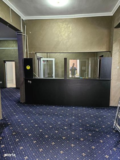 Spațiu comercial, de 100 mp, în Central