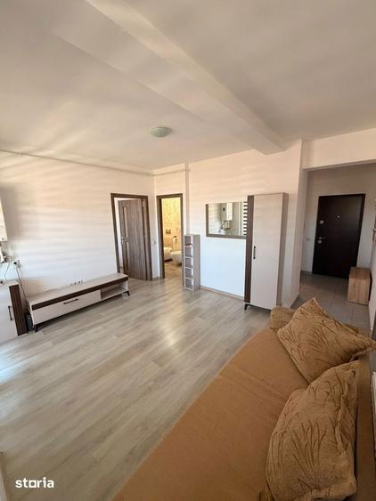 Apartament cu 3 camere semidecomandat în Iris