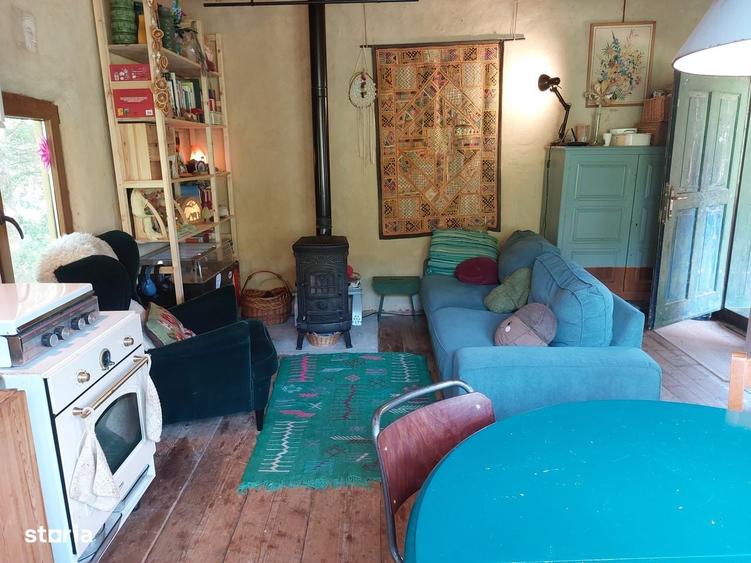 Casă cu 4 camere în Băița
