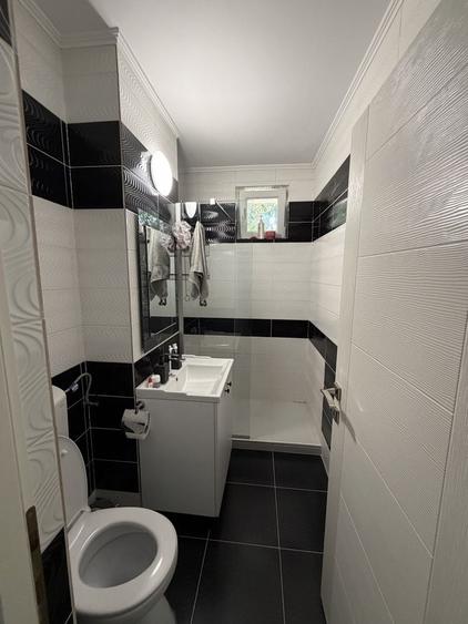 Apartament cu 3 camere decomandat în Rogerius