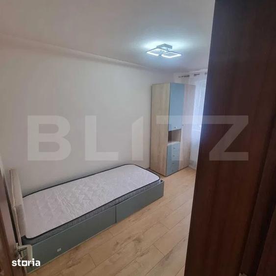 Apartament 3 camere de inchiriat zona micro 3 etaj 1 - 6