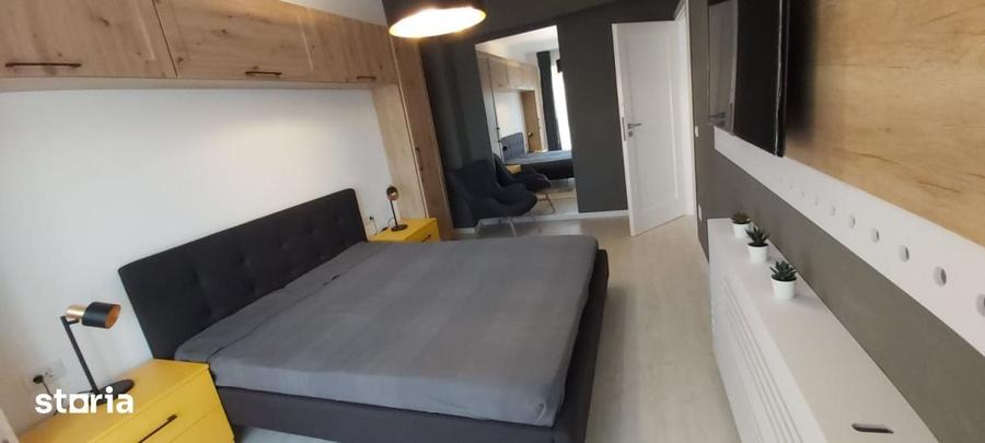 Apartament cu 3 camere decomandat în Brestei