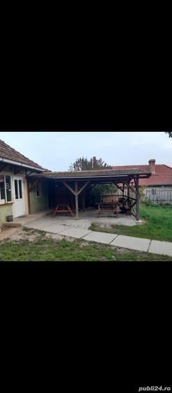 Casă cu 3 camere cu Teren 950 Mp în Săcueni