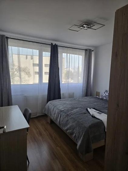 Apartament cu 2 camere decomandat, mobilat în Eroii Revoluției