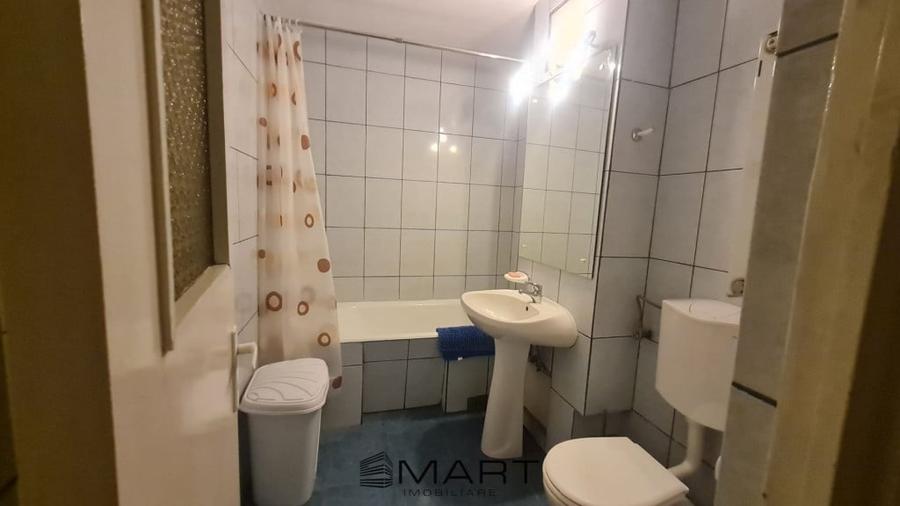 Apartament cu 3 camere decomandat în Ștrand