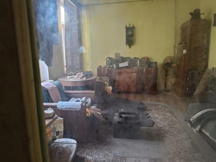 Casă cu 8 camere cu Teren 577 Mp în Apollo