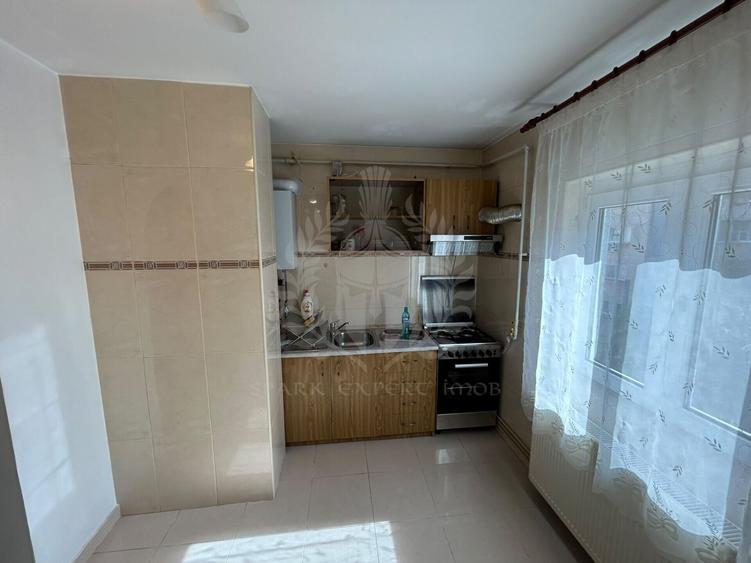 Apartament cu 2 camere semidecomandat, mobilat în Gheorghe Doja