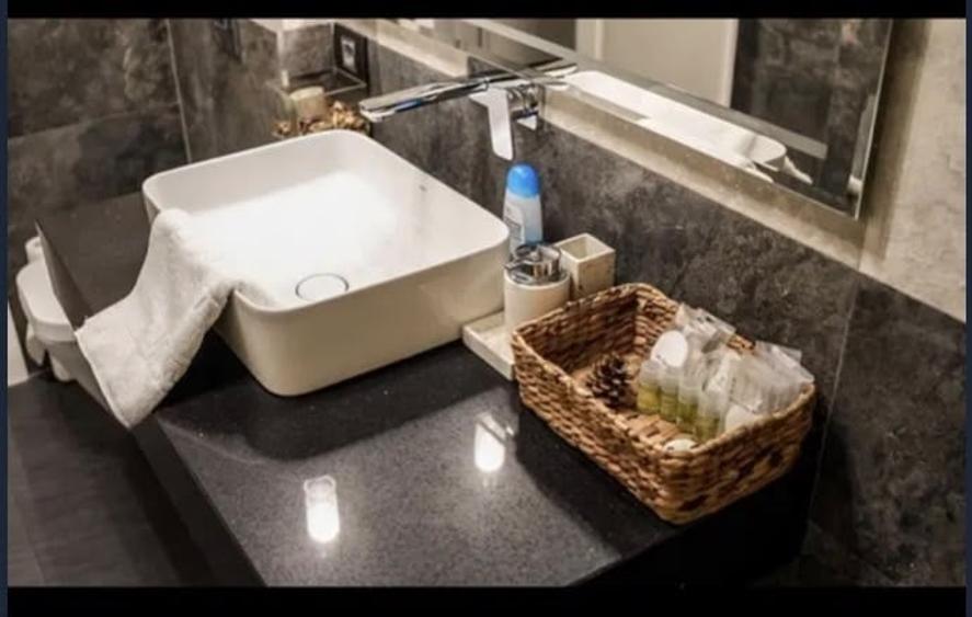 Apartament cu 3 camere decomandat, mobilat în 13 Septembrie