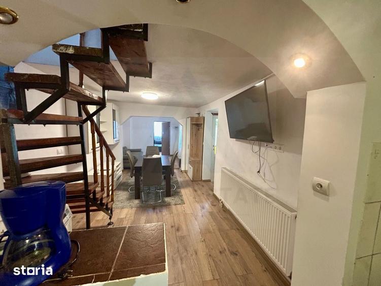 Casă cu 4 camere cu Teren 180 Mp în Țiglari