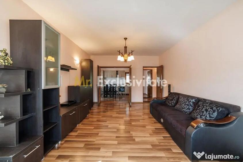 Casă cu 5 camere cu Teren 600 Mp în Priboieni