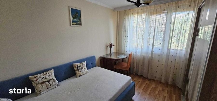 Apartament cu 4 camere în Drumul Taberei