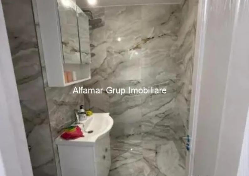 Apartament cu 4 camere decomandat în Rahova