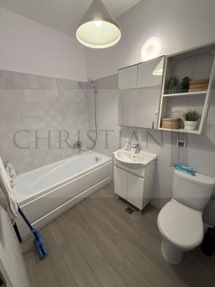 Apartament cu 2 camere decomandat, mobilat în Păcii