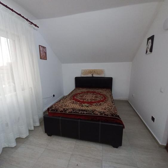 Apartament cu 3 camere decomandat în Calea Severinului