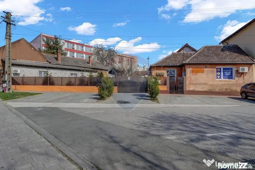 Casă cu 7 camere cu Teren 777 Mp în Ultracentral