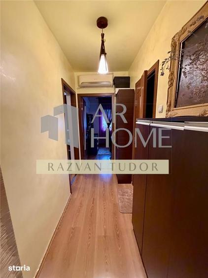 Apartament cu 3 camere semidecomandat în Andrei Mureșanu