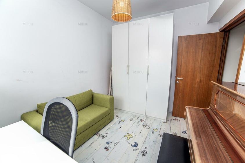 Apartament cu 3 camere semidecomandat, mobilat în Dămăroaia