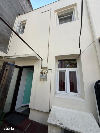 Casă cu 3 camere cu Teren 8 Mp în Iancului