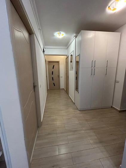 Apartament cu 3 camere decomandat în Dudu