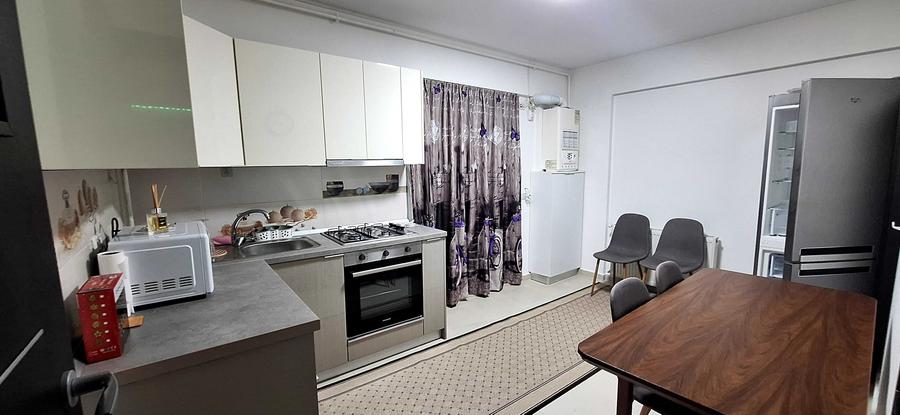 Apartament cu 2 camere semidecomandat în Dobroești