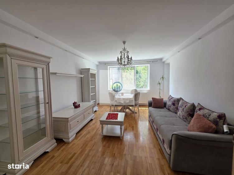 Apartament cu 3 camere decomandat în Deve