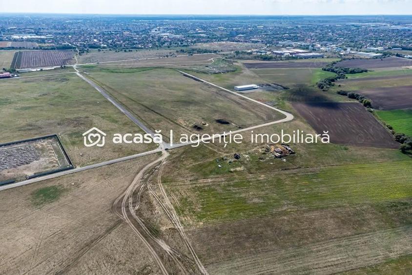 Teren de 1663 mp, în Vest