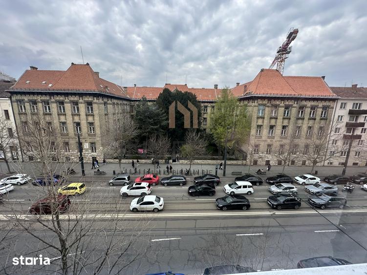 Oportunitate! Apartament 3 camere cu view spre Facultatea de Litere! - 1