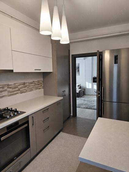 Apartament cu 3 camere semidecomandat în Valea Lupului