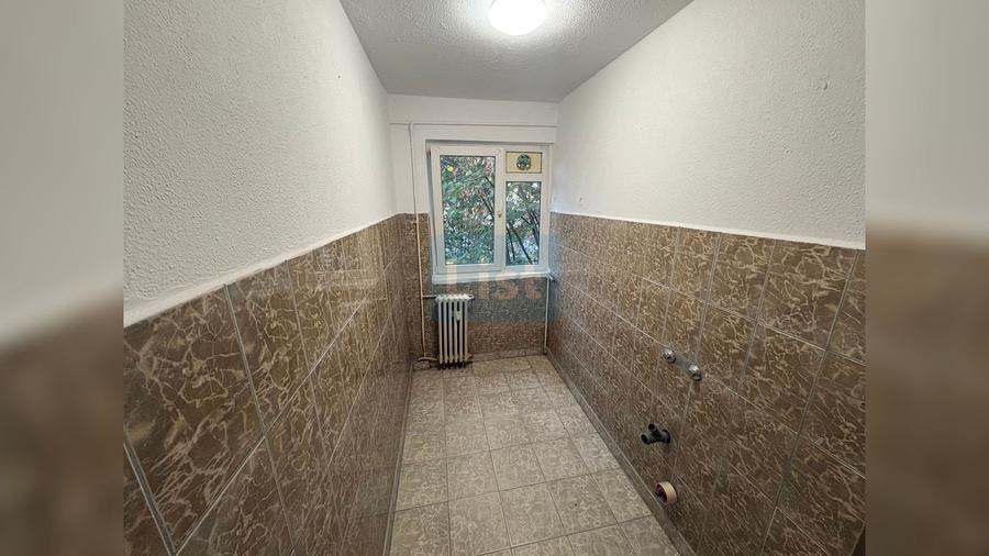 Apartament cu 2 camere semidecomandat în Malu Roșu